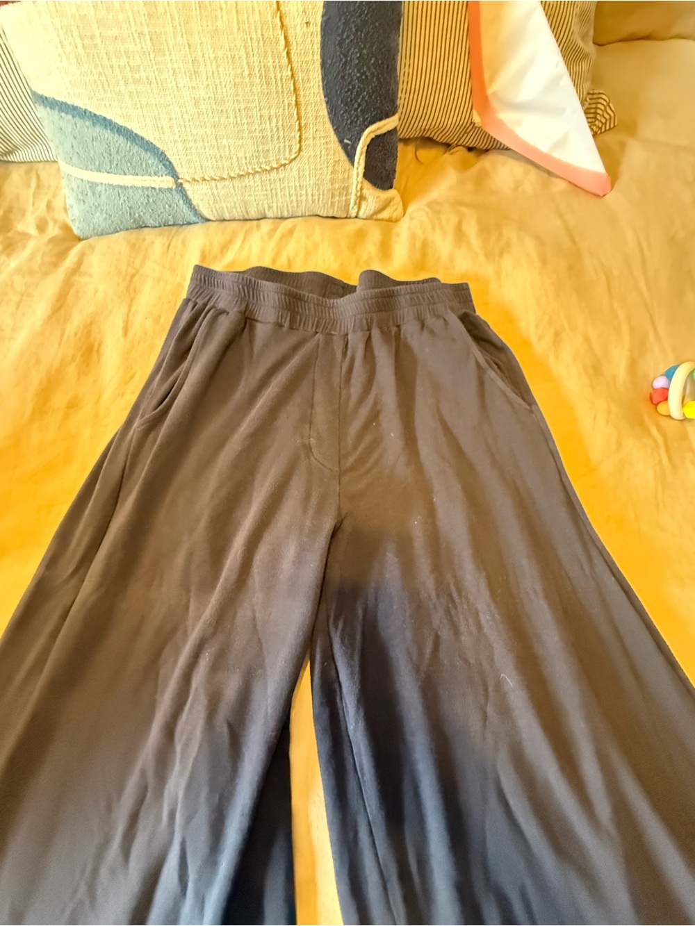 Bleusalt Wide-Leg Culotte Pants - Picture 3 of 6